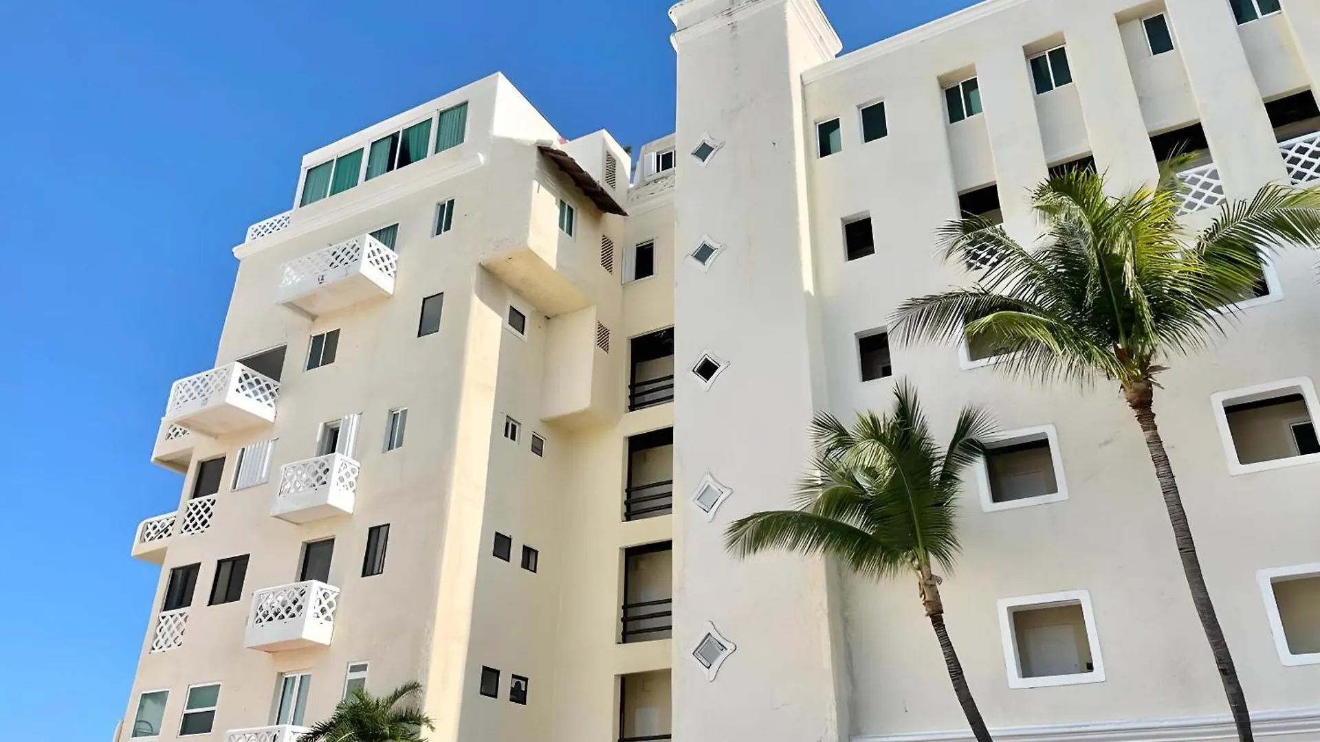 Cancun Plaza By Andiani Travel Mexico